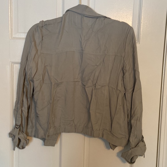 Jack by BB Dakota lightweight light grey moto jacket. New with tags. Size medium - Picture 5 of 5
